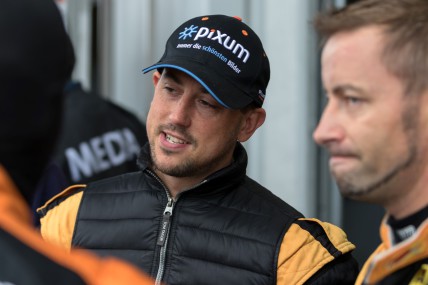 Christopher Rink siegt bei Regenschlacht auf dem Nürburgring